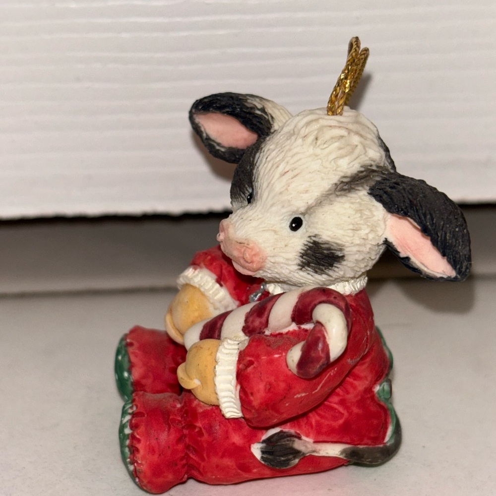 Vintage 1994 Enesco Mary's Moo Moos Baby Cow Ornament with Candy Cane - Picture 2 of 6